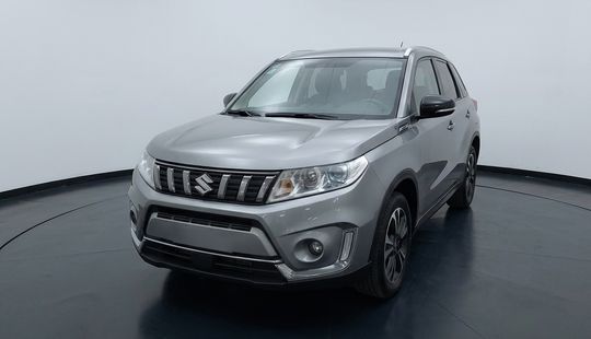 Suzuki • Vitara