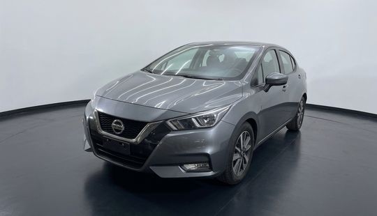 Nissan • Versa