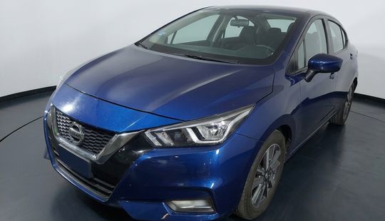 Nissan • Versa