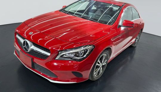 Mercedes Benz • Clase CLA