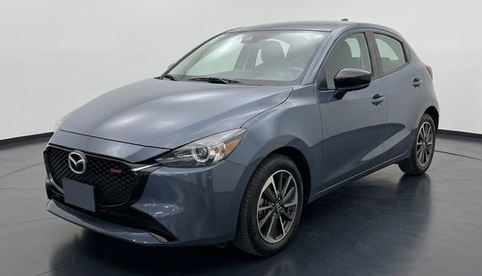 Mazda • Mazda 2