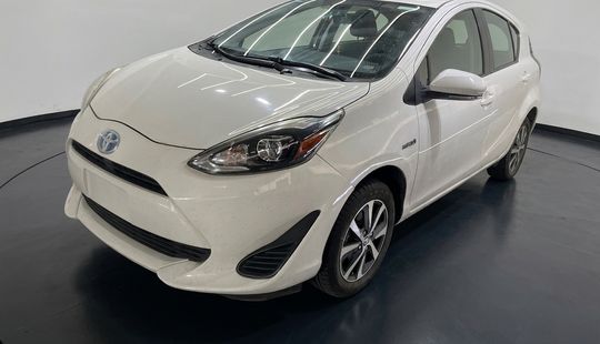 Toyota • Prius C