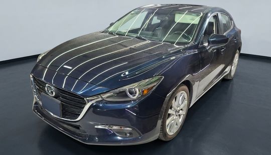 Mazda • Mazda 3