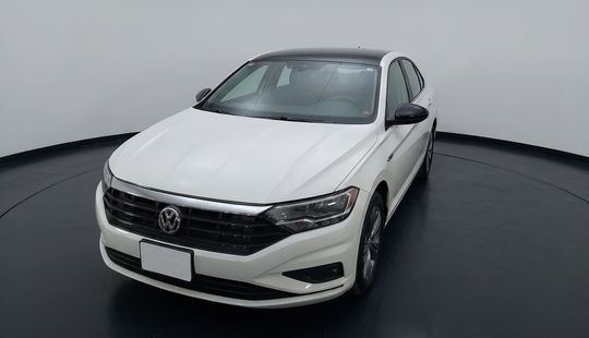 Volkswagen • Jetta