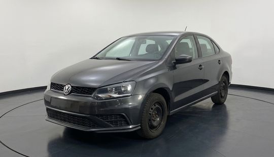 Volkswagen • Vento