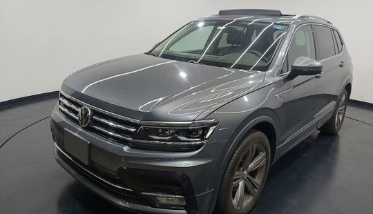 Volkswagen • Tiguan