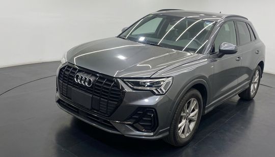 Audi • Q3