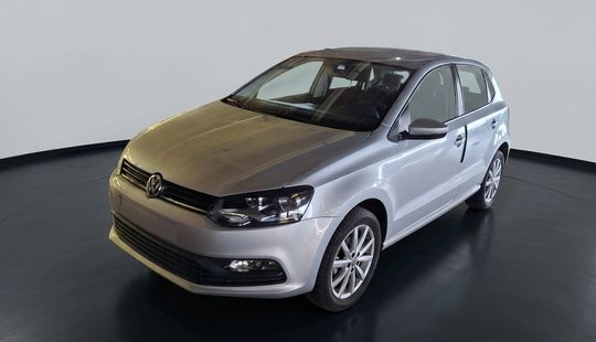 Volkswagen • Polo