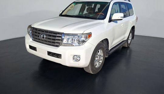 Toyota • Land Cruiser