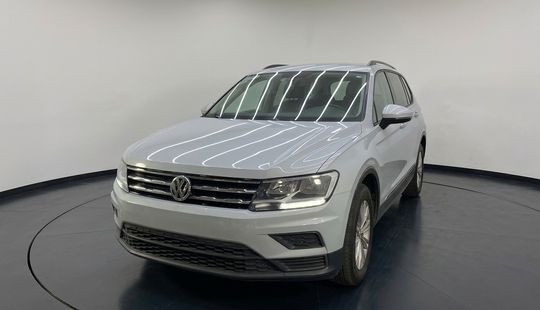 Volkswagen • Tiguan