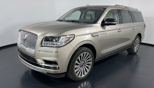 Lincoln • Navigator