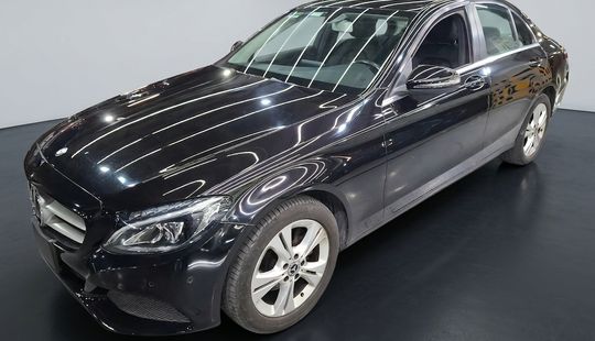 Mercedes Benz • Clase C
