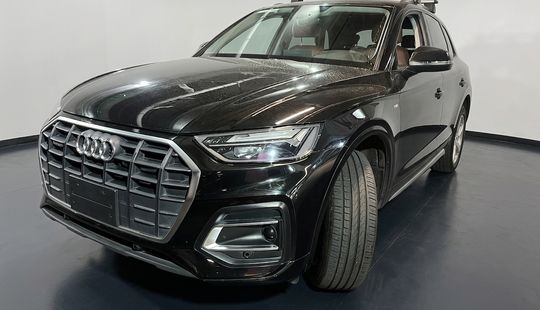 Audi • Q5