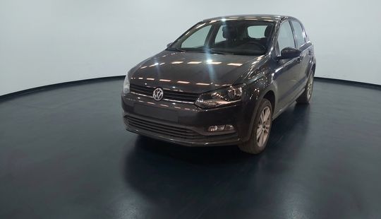 Volkswagen • Polo