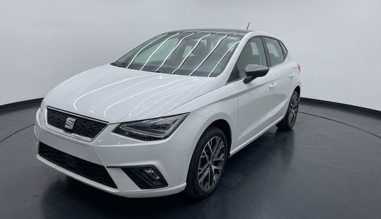 2023 • 47,773 km • Manual