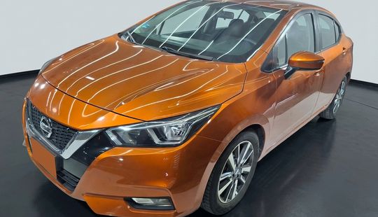 Nissan • Versa
