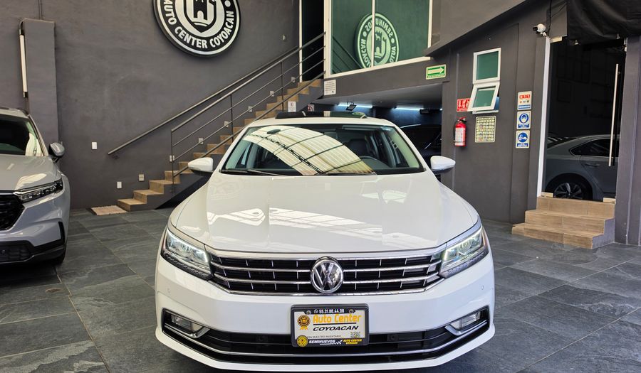 Volkswagen Passat 2.5 HIGHLINE AUTO Sedan 2018