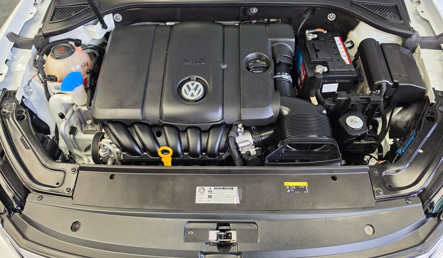 Volkswagen Passat 2.5 HIGHLINE AUTO Sedan 2018