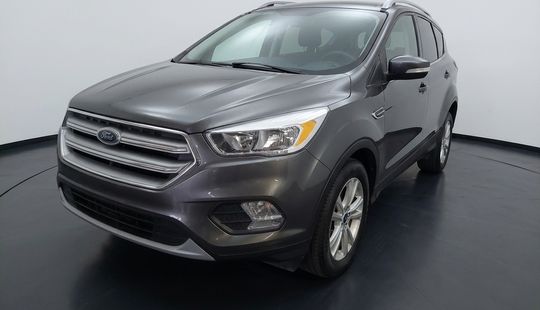 Ford • Escape