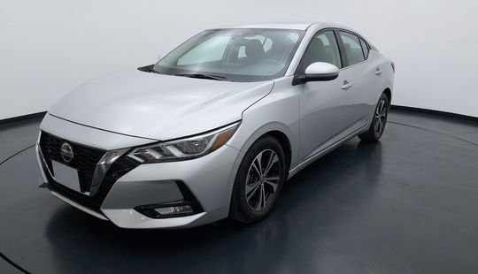 Nissan • Sentra