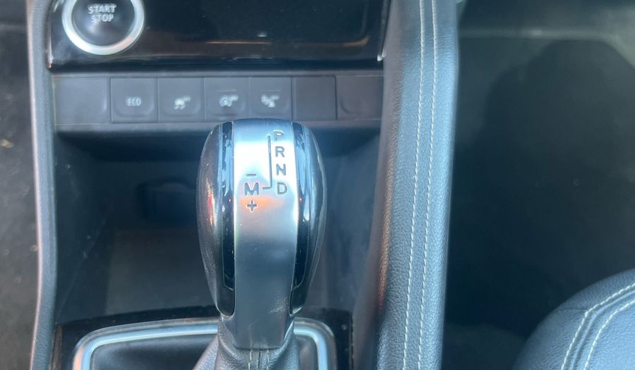 Renault Captur 1.3 ICONIC CVT Hatchback 2022