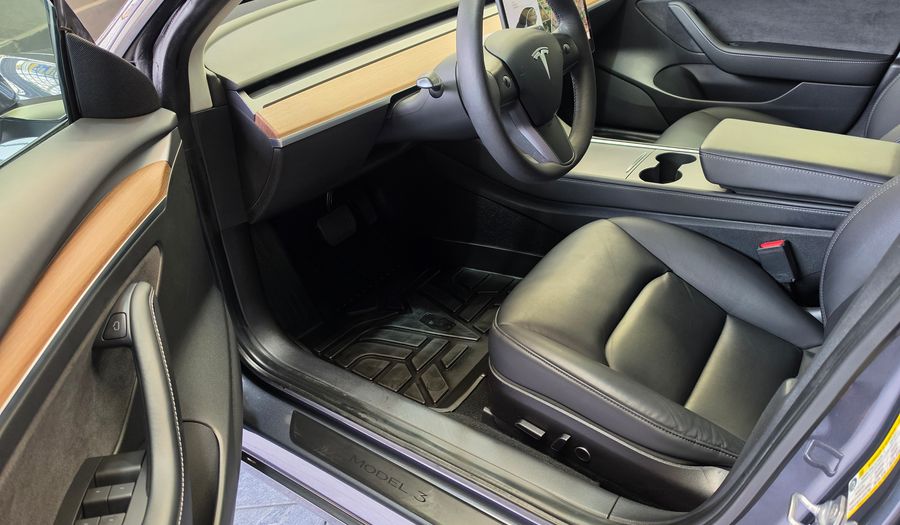 Tesla Model 3 BEV 50KWH STANDARD RANGE PLUS AUTO Sedan 2021