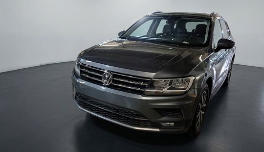 Volkswagen • Tiguan