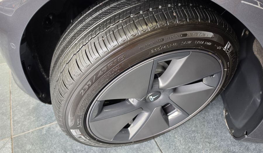 Tesla Model 3 BEV 50KWH STANDARD RANGE PLUS AUTO Sedan 2021