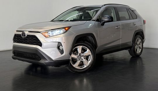 Toyota • RAV4