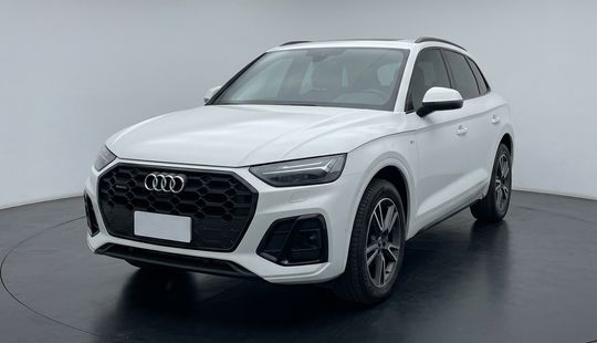 Audi • Q5