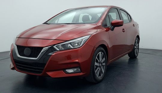 Nissan • Versa