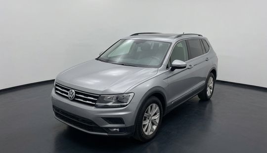 Volkswagen • Tiguan