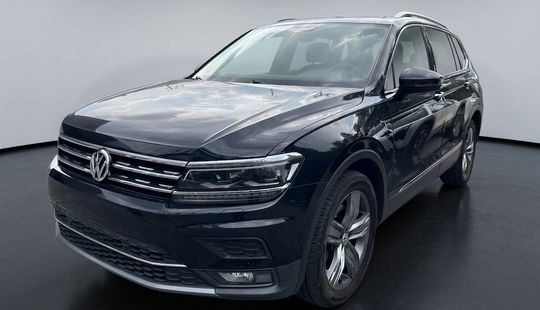 Volkswagen • Tiguan