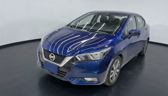 Nissan • Versa
