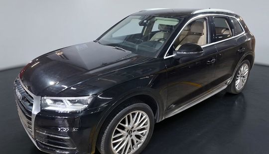 Audi • Q5