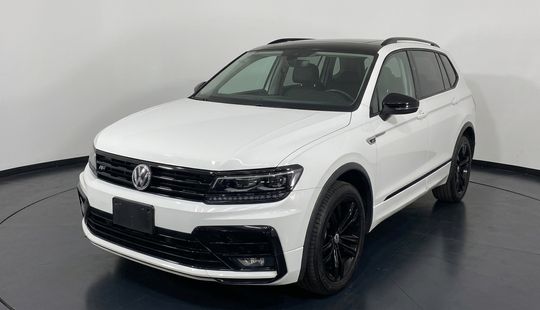 Volkswagen • Tiguan
