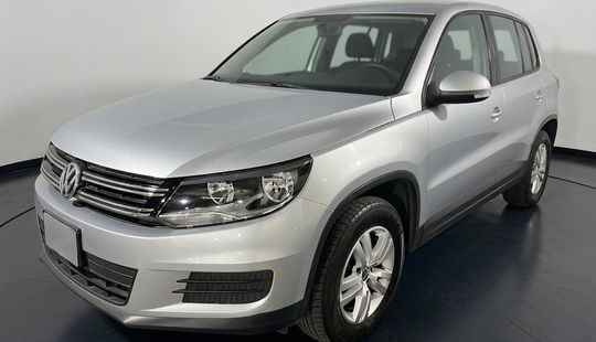 Volkswagen • Tiguan