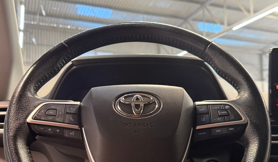 Toyota Sienna 2.5 HEV XLE PIEL AUTO Minivan 2022