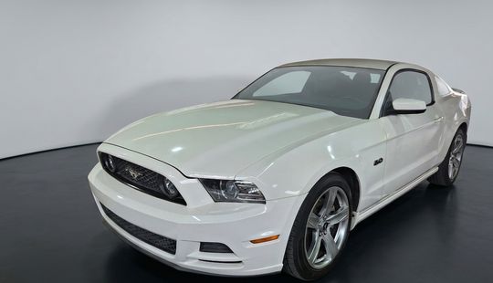 Ford • Mustang