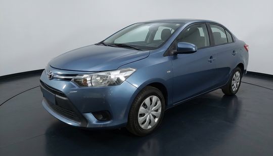 Toyota • Yaris