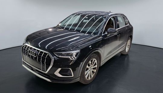 Audi • Q3