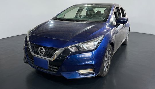 Nissan • Versa