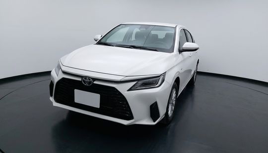 Toyota • Yaris