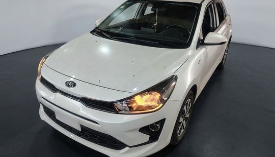 Kia • Rio