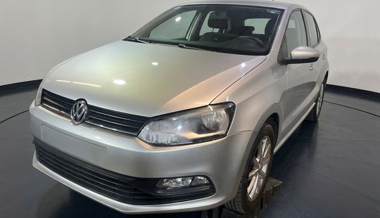 Volkswagen • Polo