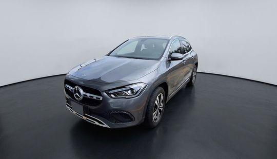 Mercedes Benz • Clase GLA