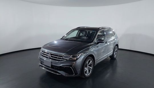 Volkswagen • Tiguan