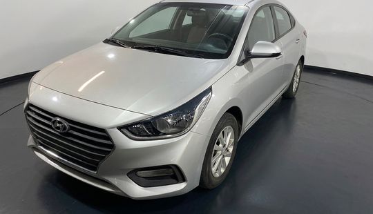 Hyundai • Accent