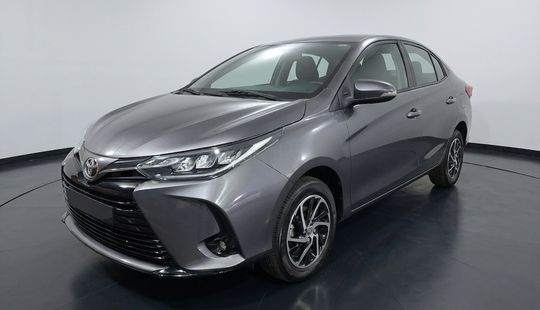 Toyota • Yaris