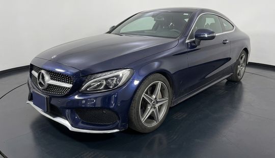Mercedes Benz • Clase C